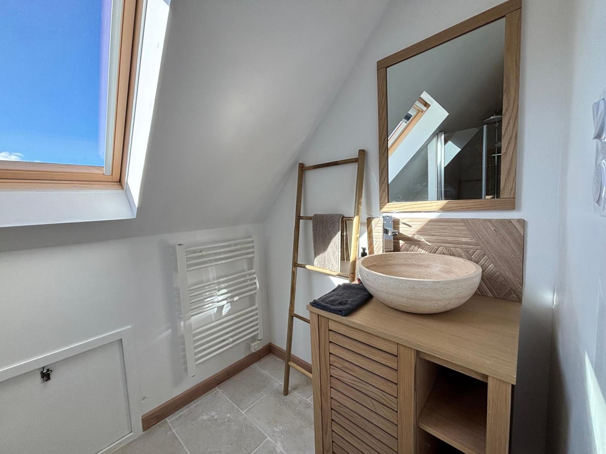 Vakantiehuis Saint Ho Maison Lumineuse Vue 8 Pers 4 2 Sdb 2 Wc Etage Renove En 2025 Belle Terrasse Grand Jardin Clos Parking 8 Mn A Pied Petite Grand Jardin Pres De Port En Bessin, Bayeux Et Omaha *