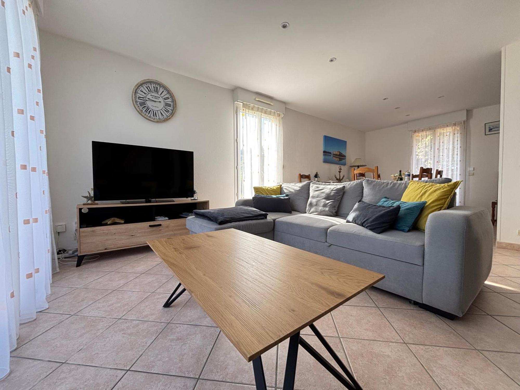 Vakantiehuis Saint Ho Maison Lumineuse Vue 8 Pers 4 2 Sdb 2 Wc Etage Renove En 2025 Belle Terrasse Grand Jardin Clos Parking 8 Mn A Pied Petite Grand Jardin Pres De Port En Bessin, Bayeux Et Omaha *